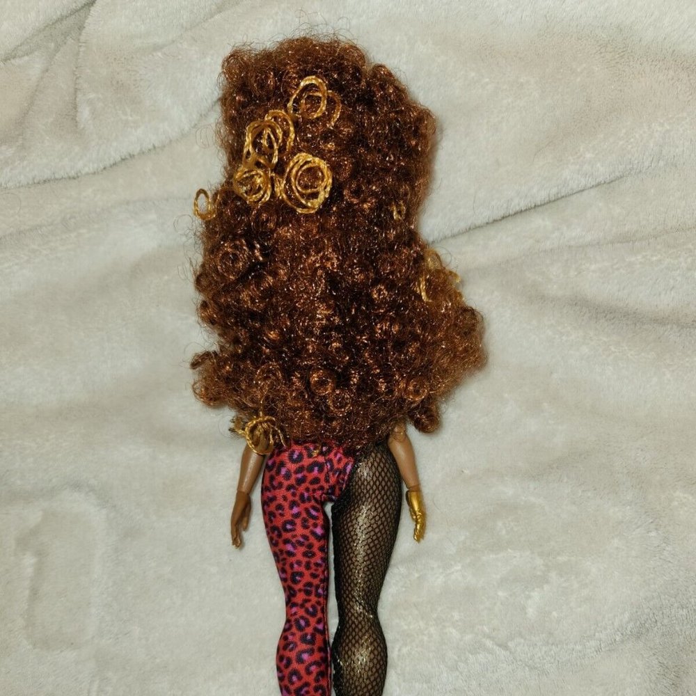 LOL Surprise OMG Music Remix Rock - Ferocious Fashion Doll - Picture 6 of 7